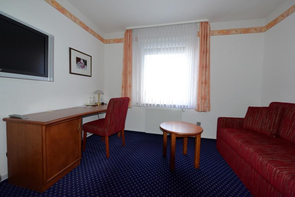 Hotel Trollinger Hof à Bad Oeynhausen Extérieur photo